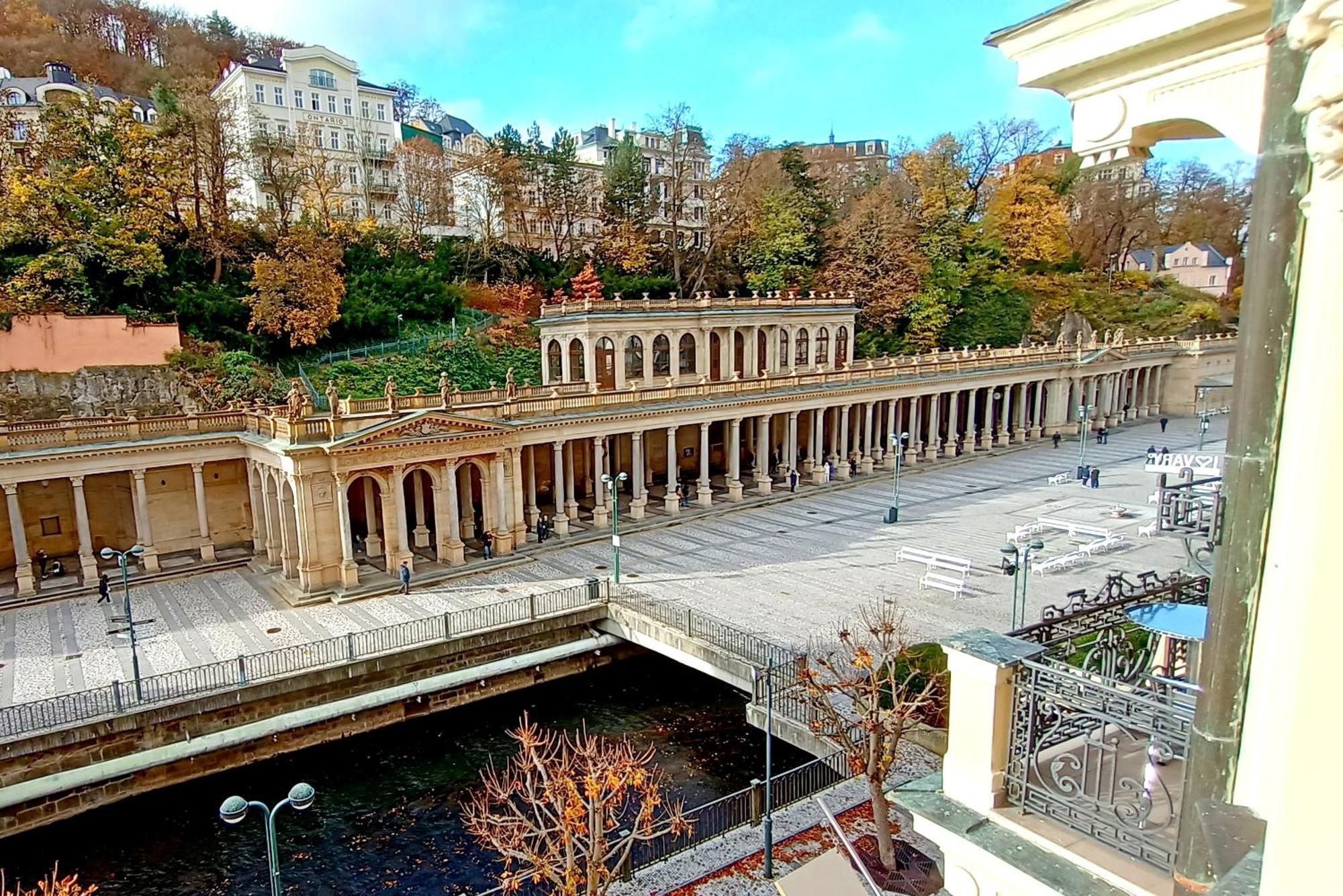 Apartments Stubsi With Colonnade View 卡罗维发利 外观 照片